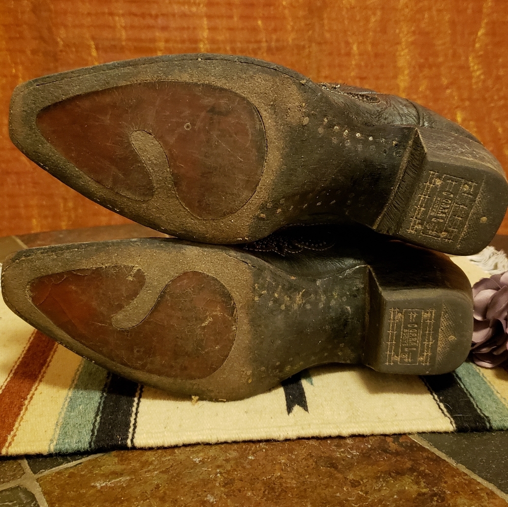 Corral Black and Silver Heeled Boots - Picture 13 of 15